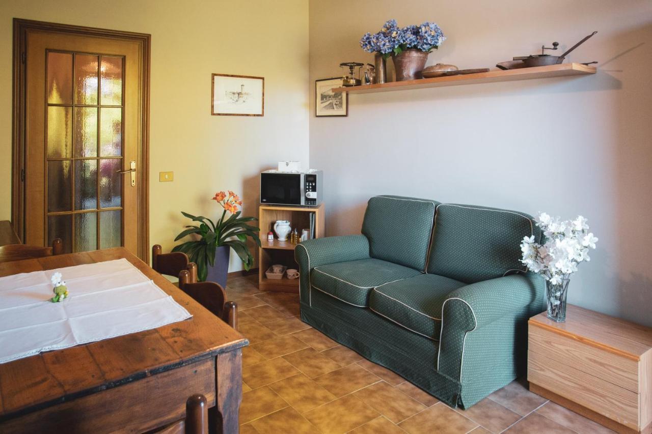 Le Ranocchie Di Maddalena Hotell Candelo Exteriör bild